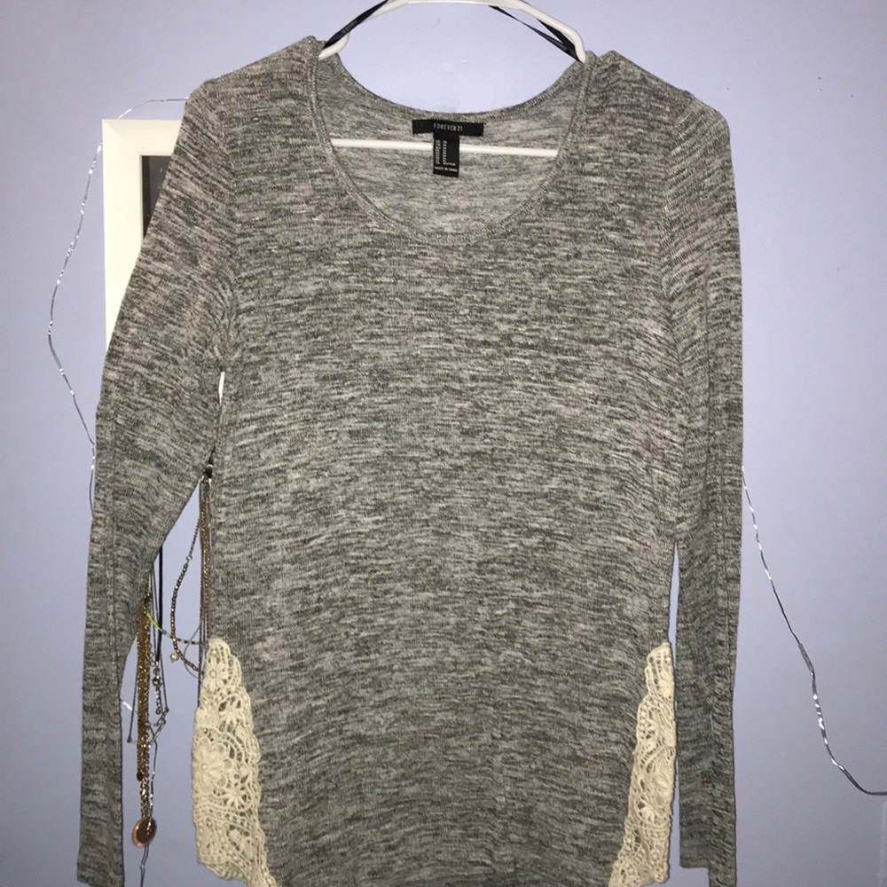 Long sleeve light sweater